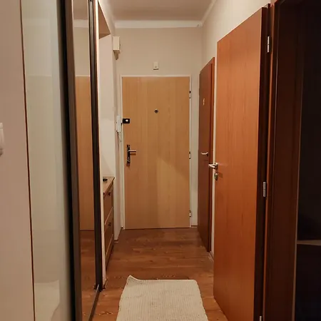 شقة 2-izbovy V Centre Mesta - 2-bedroom With 2 Balcony In The Centre Of The مالاتسكي