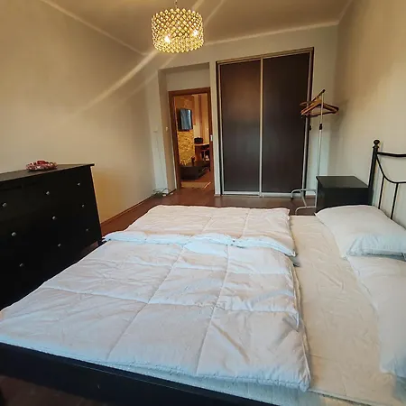 شقة 2-izbovy V Centre Mesta - 2-bedroom With 2 Balcony In The Centre Of The